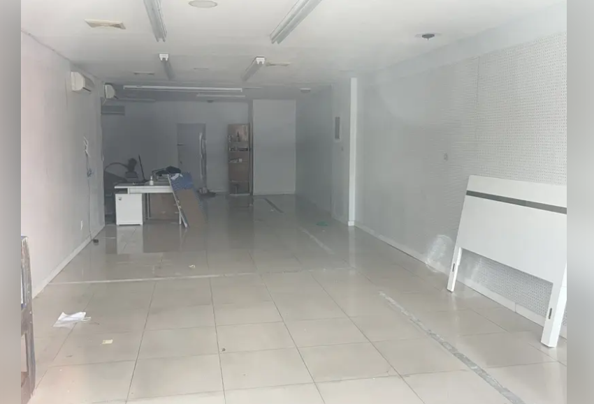 太狠了！华人家具店靠“只送不卖”吸金，如今卷款消失百人受害