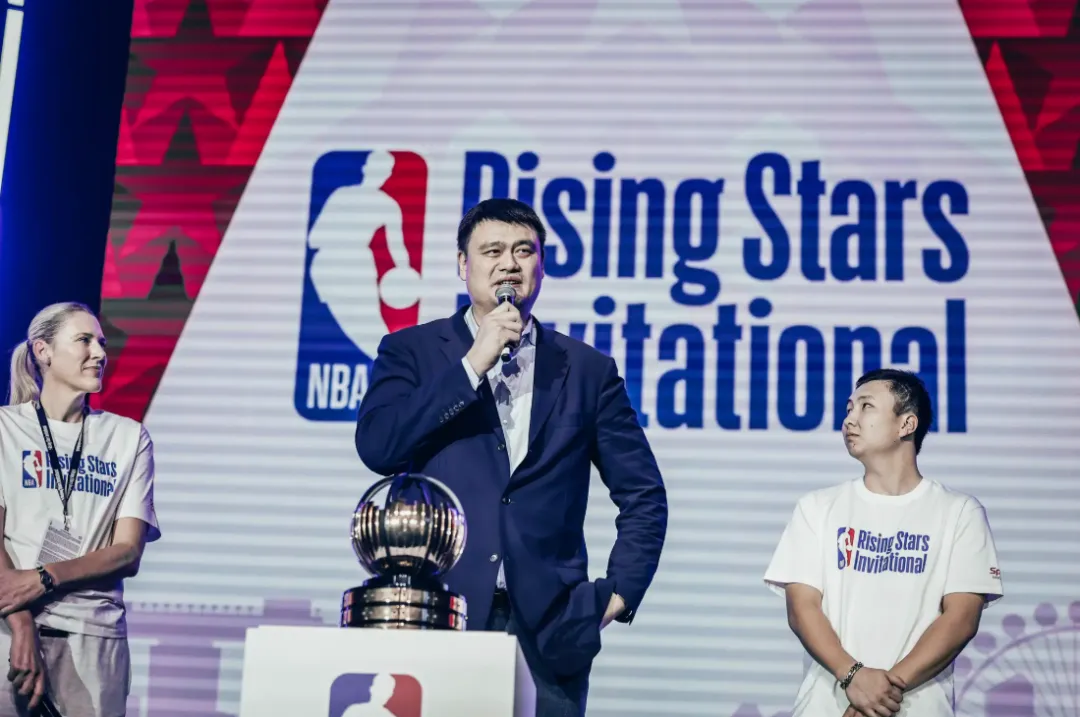 45岁姚明从NBA退休，每月养老金金额令人羡慕