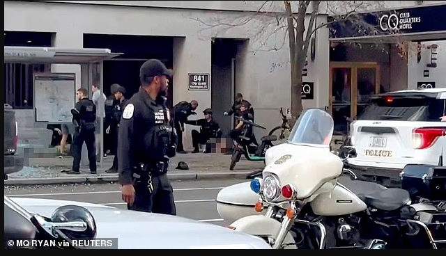 震爆全美！多项移民申请被紧急叫停，白宫旁国民警卫队遭近距开火：嫌犯竟是美国带来的“盟友”