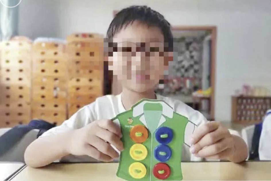 6岁中国男童成最年幼遣返者之一！4月偷渡入美，纽约华人父子已被遣返