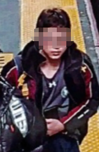 心碎！失踪华裔少年最后监控曝光：大桥上来回走，随后河面传来“扑通”一声...