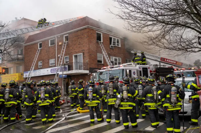 重磅！法拉盛4华人身亡火灾，警方怀疑为蓄意纵火，邻居爆料：事发前听到爆炸声