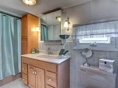 Malden地铁站附近四室一厅两卫house招租，租金3200每月