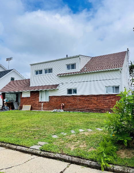 长岛新上市Levittown 出租，全新装修， 2卧1 浴1大厅