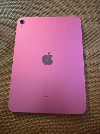 ipad 第10代出售240刀,用了2个月,还有保修