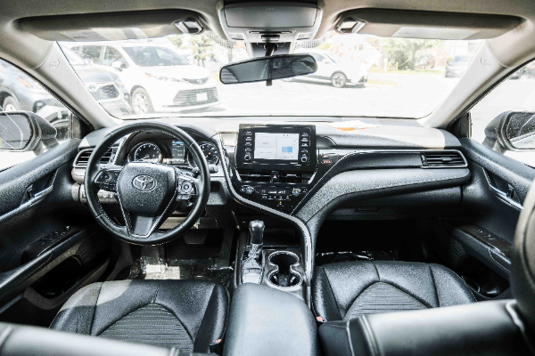 2022 丰田凯美瑞TOYOTA CAMRY FWD SE 4门轿车运动版