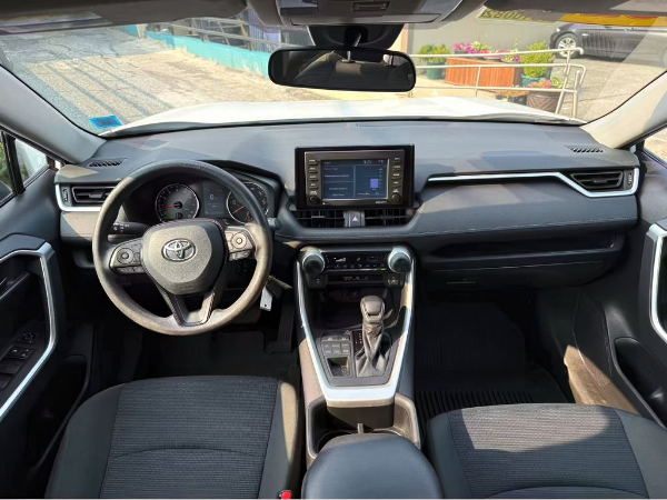 纽约Elmhurst，出售2022 TOYOTA RAV4 LE