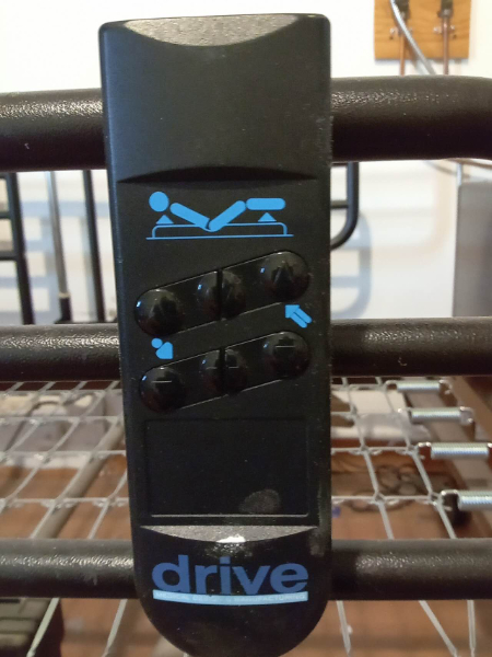 Drive医疗电控床，长88英寸，宽36英寸，高26英寸
