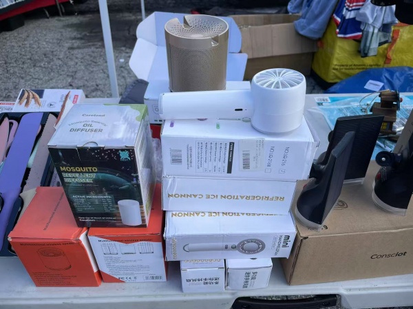 洛杉矶最低价! 仓库大甩卖!公司现有大量全新商品甩卖，价低物美