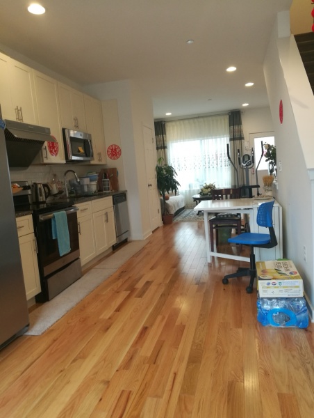 费城市中心新房house出租。 费城市中心新房house出租。