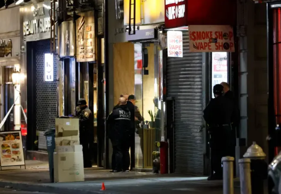 可怕！移民走纽约街头被问会不会说英文 回答不会被刀捅死