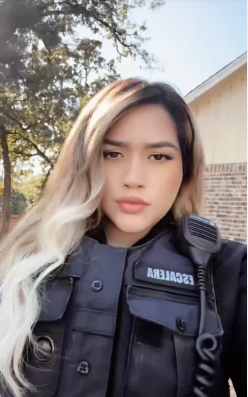 “昨晚没OOXX，所有人都要吃罚单！”美国女警穿着制服放豪言惹众怒…