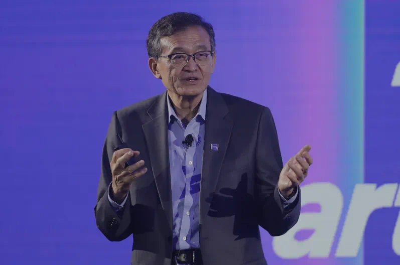 川普震怒！点名华人CEO陈立武“立即辞职”，英特尔股价暴跌