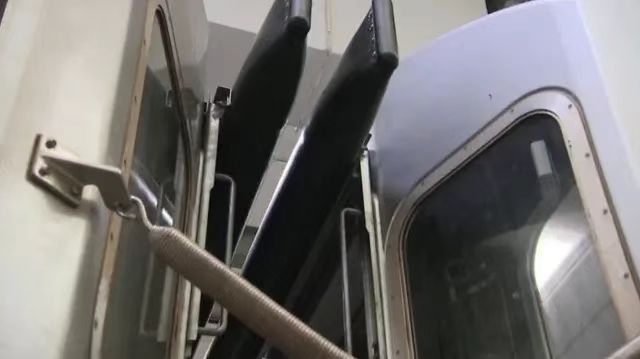 耗资千万美元 纽约地铁7号线引入“反冲浪”屏障 最终能实现？？？