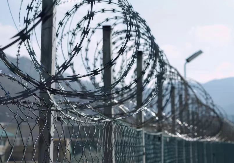 中国移民50多年前持绿卡来美，最终却在等待遣返期间于ICE拘留中心病亡